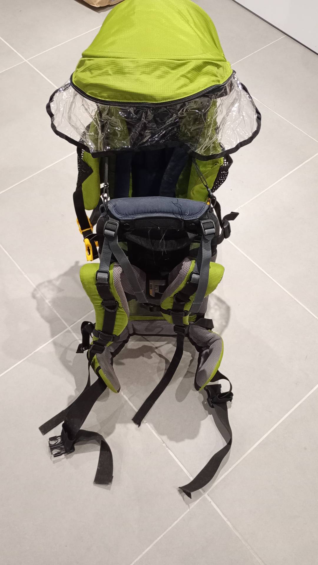 Porte Bébé randonnée Deuter