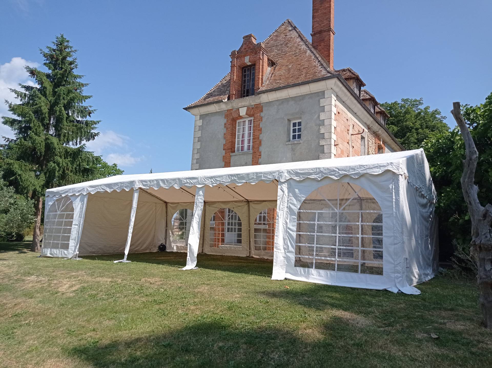 Barnum 5x10 - Mariage, Aniversaire, Fête