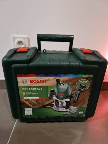 Défonceuse à bois 1400W - Bosch