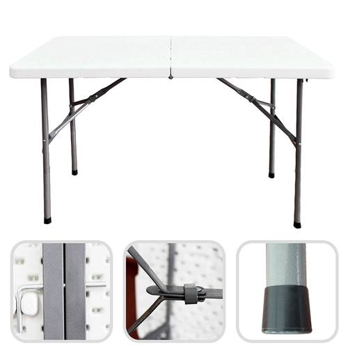 TABLE PLIANTE ET CHAISES