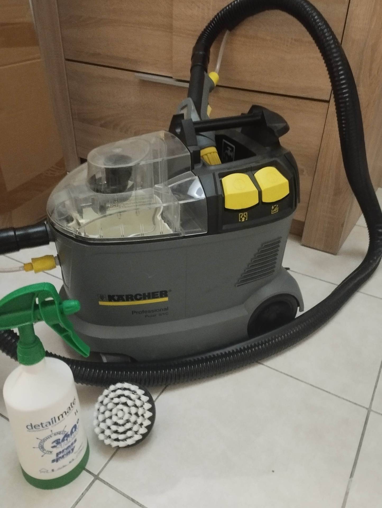 Shampouineuse pro Karcher Puzzi 8/1