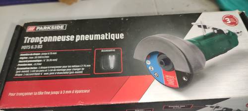  Loue Tronçonneuse pneumatique petite.Très bon état. Prix bas.