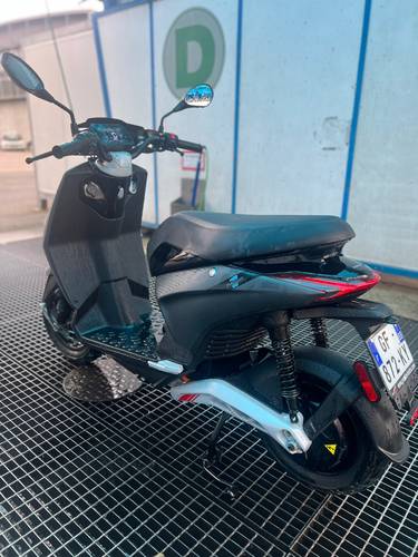 Piaggio zip électrique 