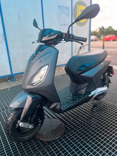 Piaggio zip électrique 