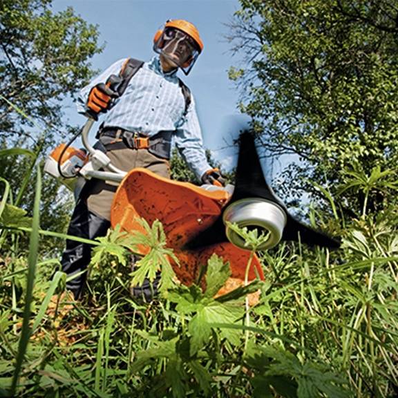 Location Debrousailleuse Thermique Stihl FS 410