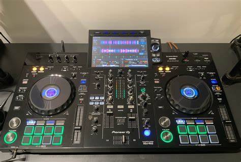  Offre de Location : Contrôleur Pioneer XDJ-RX3 pour Professionnels et Amateurs DJ