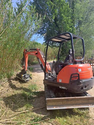 Location Mini-Pelle KUBOTA 2,2T et 2,6T avec ou sans chauffeur + Épareuse 