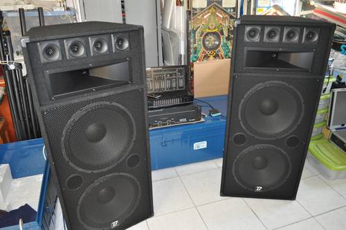 Location SONO complète ampli bluetooth 1200 Watt + équaliseur + micro ou Meuble DJ